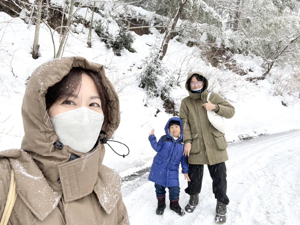 前進山形上山溫泉的夢幻雪世界，體驗親手做雪屋以及絕景樹冰散步