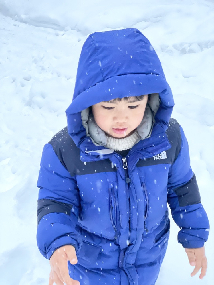 前進山形上山溫泉的夢幻雪世界，體驗親手做雪屋以及絕景樹冰散步