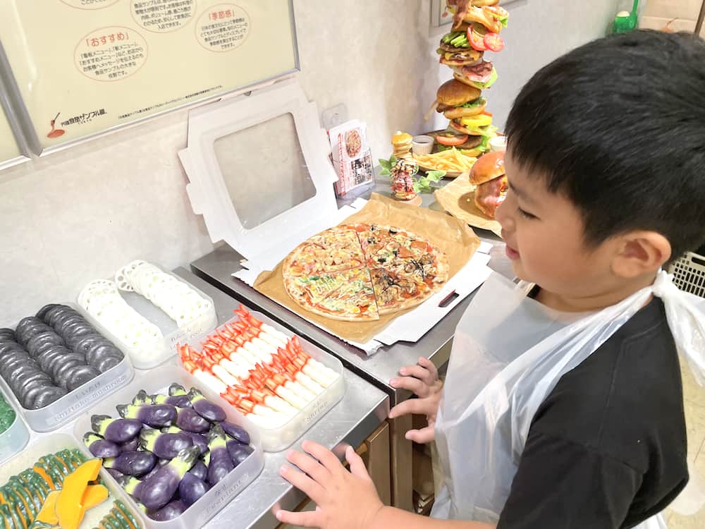 暑假就帶小孩到晴空塔/合羽橋「元祖食品模型屋」參加超有趣的食物模型製作體驗吧！