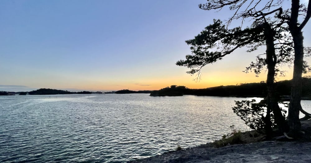 日本松島美景！來宮城縣利府町拍攝「馬之背」絕景，打卡超浪漫海景咖啡店吧！